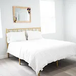 Luxury 2Bdr/2.5Bth Apt